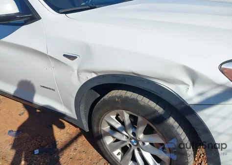 2015 BMW X3 xDrive28I z USA, uszkodzony, nr VIN 5UXWX9C57F0D56957